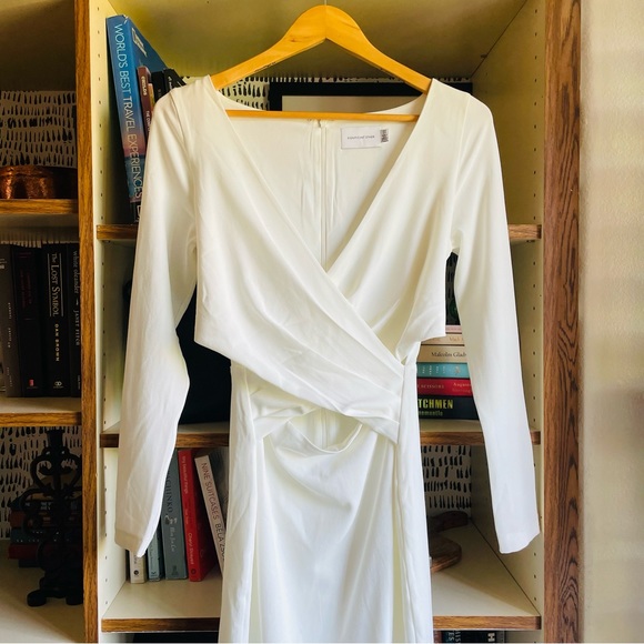 Significant Other Escape White Ruched Midi Dress - Picture 3 of 12